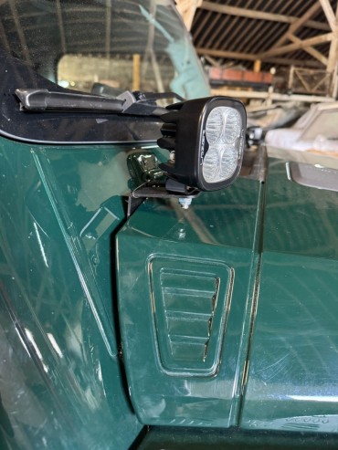 SUPPORT DE FEUX SUR CAPOT